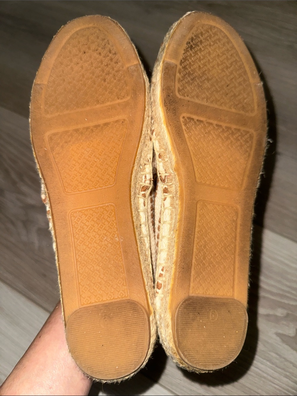 Tory Burch Cream and Tan Woven Espadrille Flats women size 6 - Picture 2 of 6